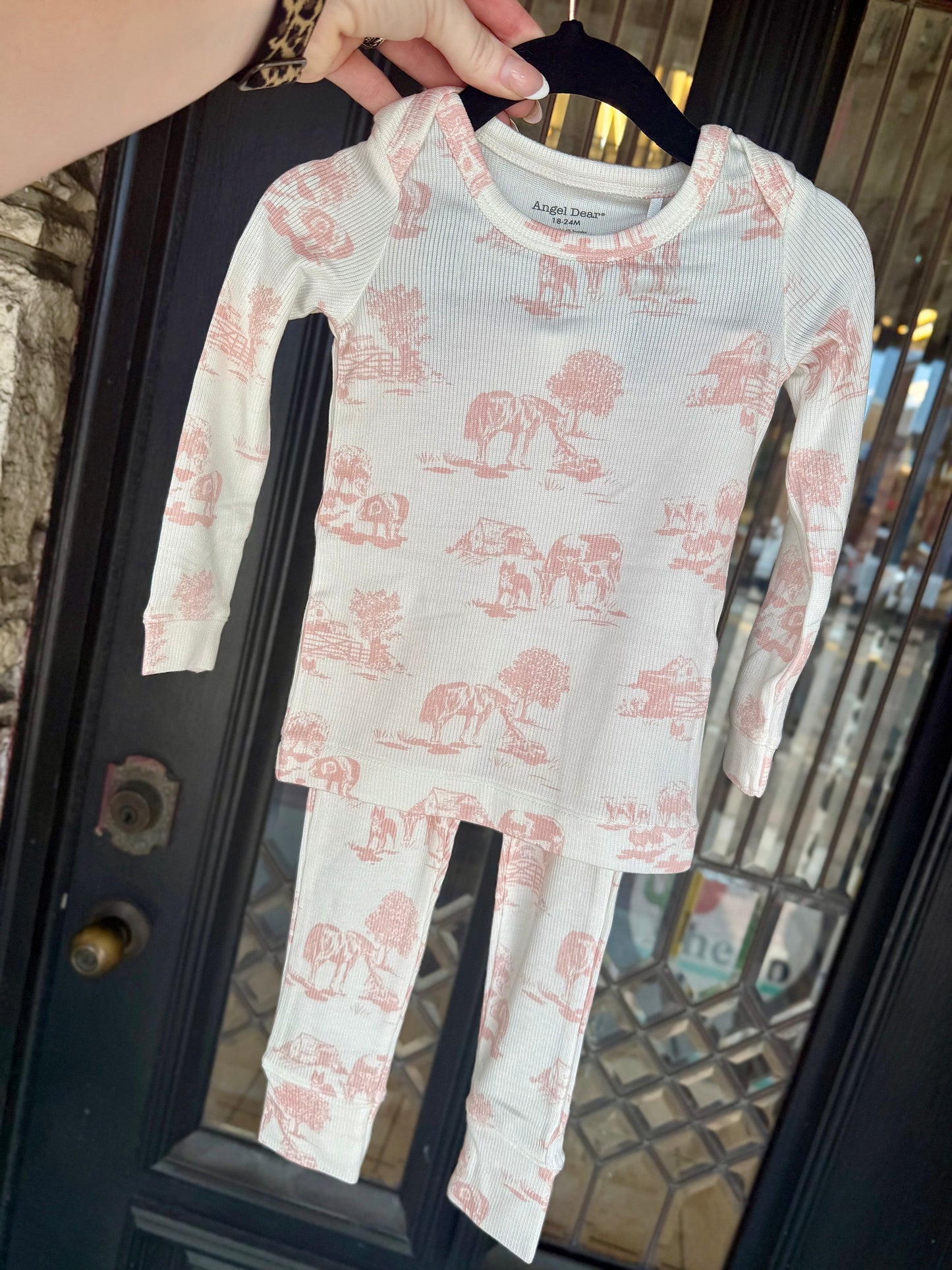 Pink Farm Toile Lounge Set