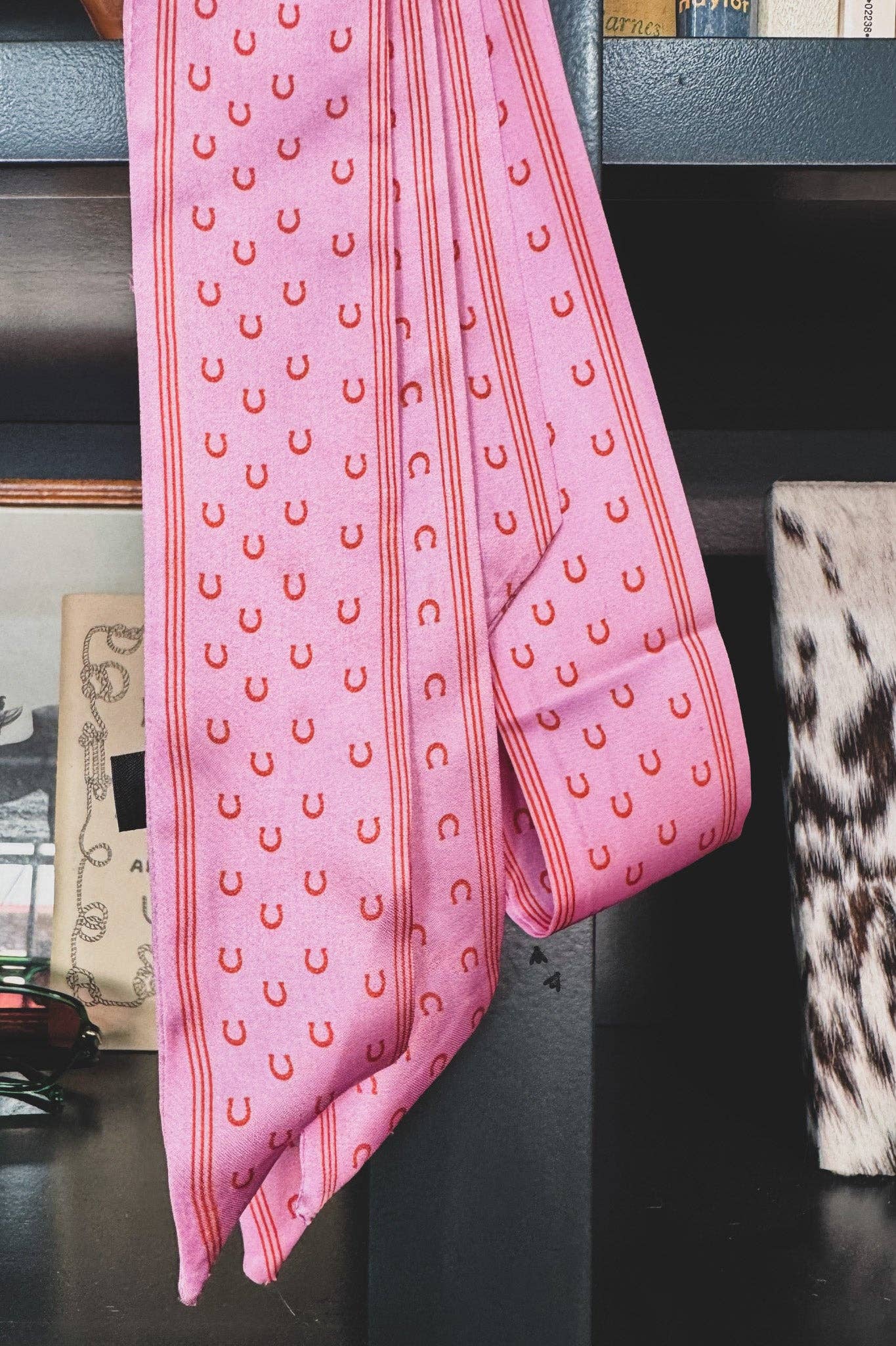 Pink Luck Horseshoe Twilly
