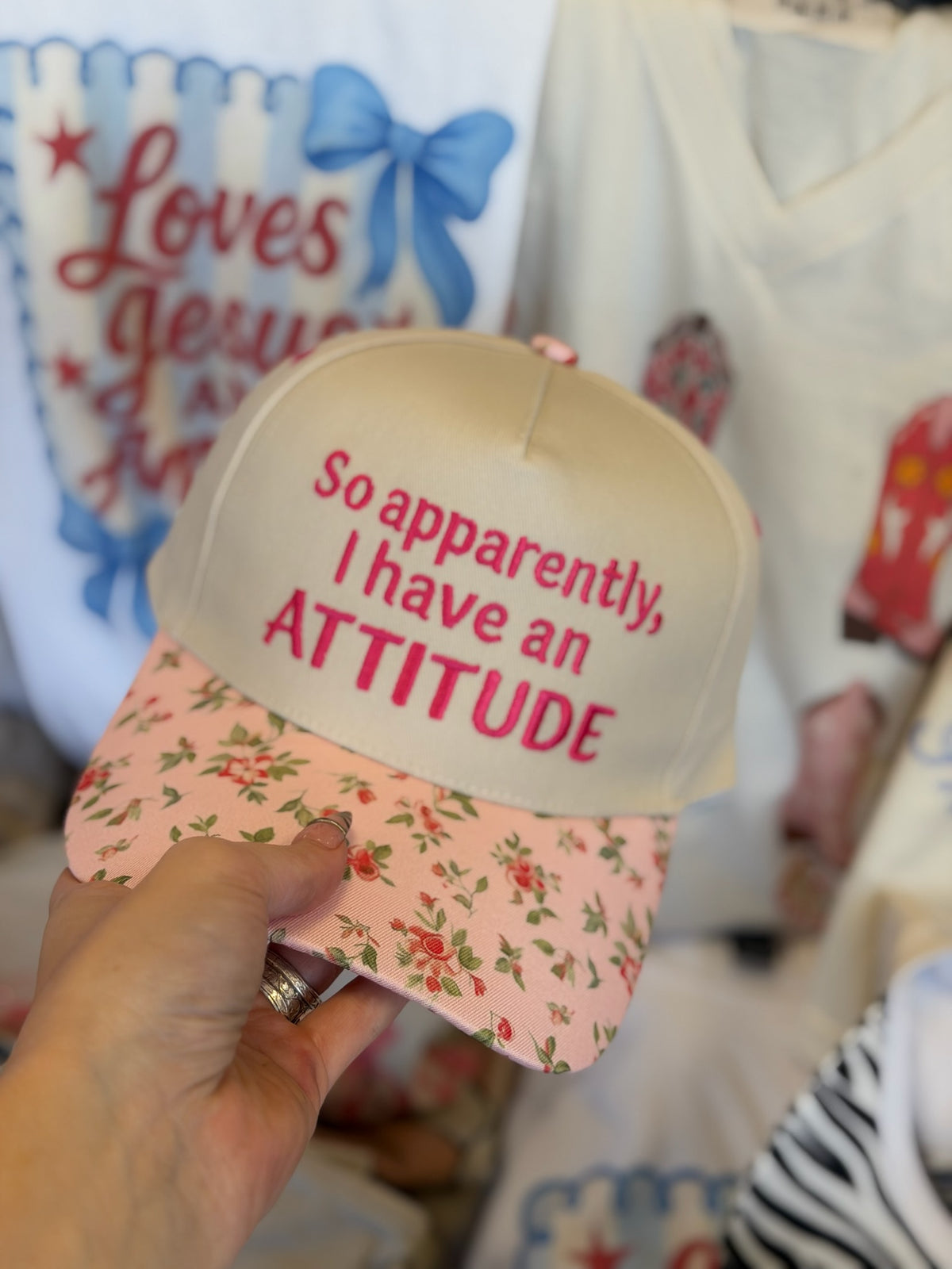 ATTITUDE TRUCKER HAT- FLORAL