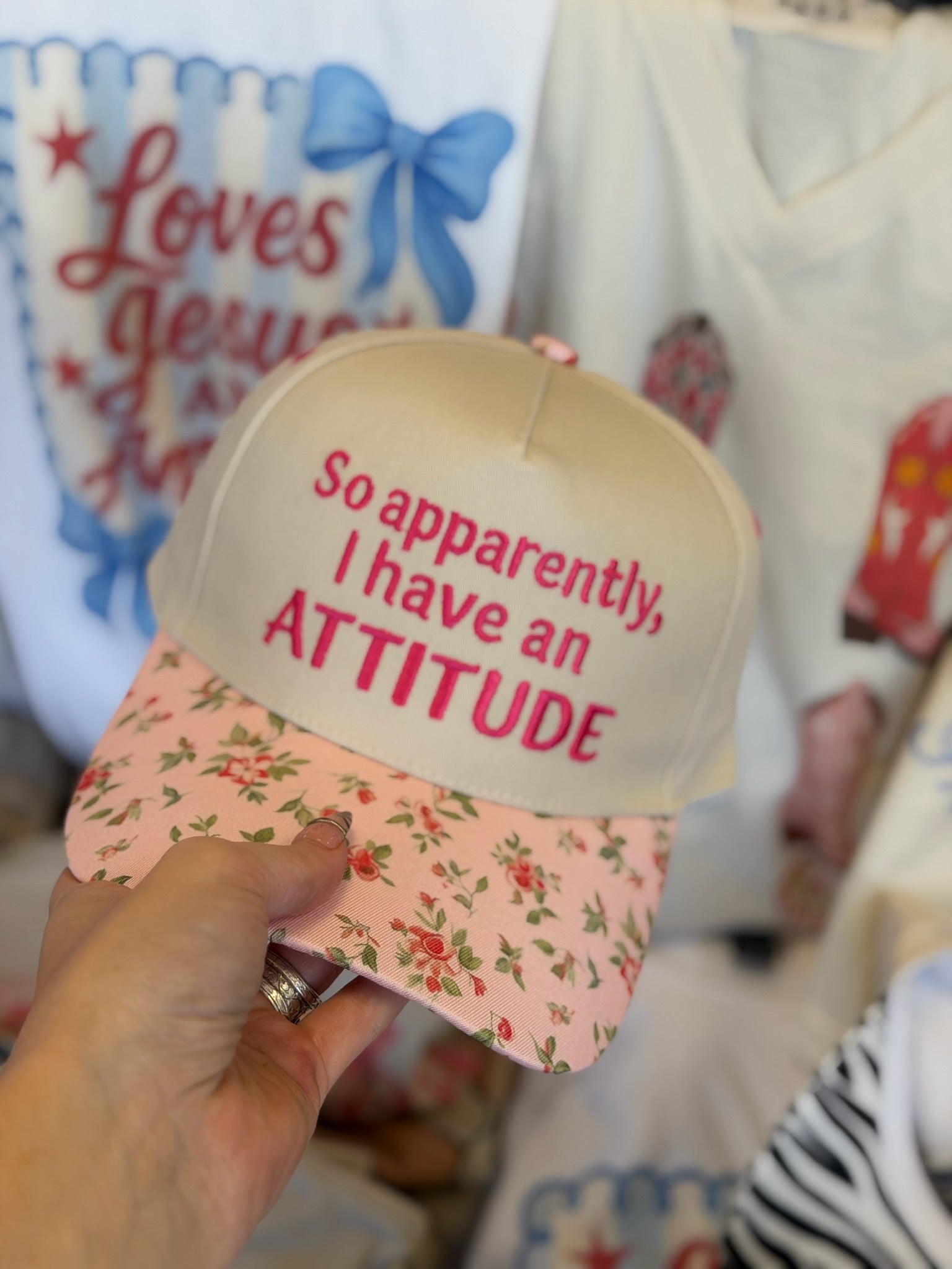 ATTITUDE TRUCKER HAT- FLORAL