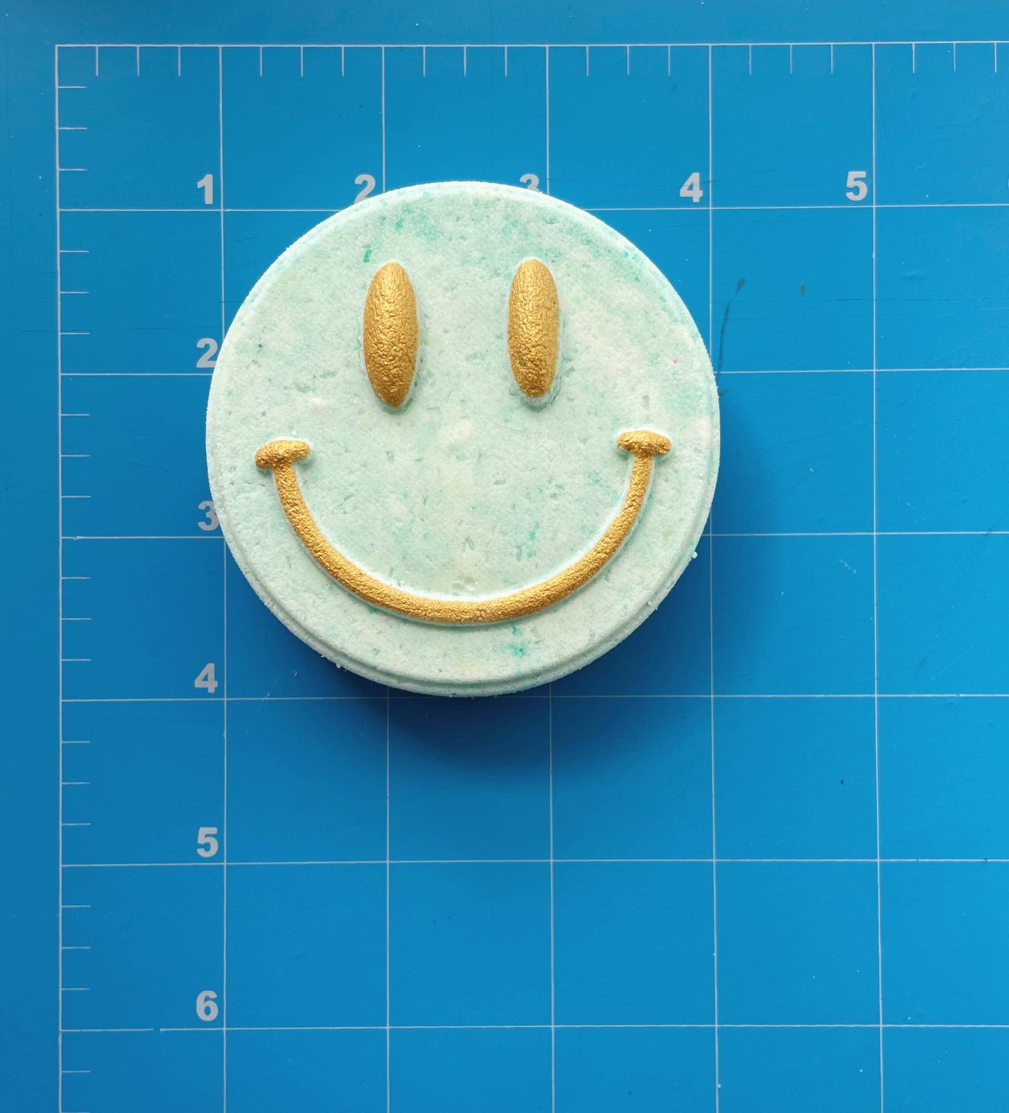 Happy Bath Bomb