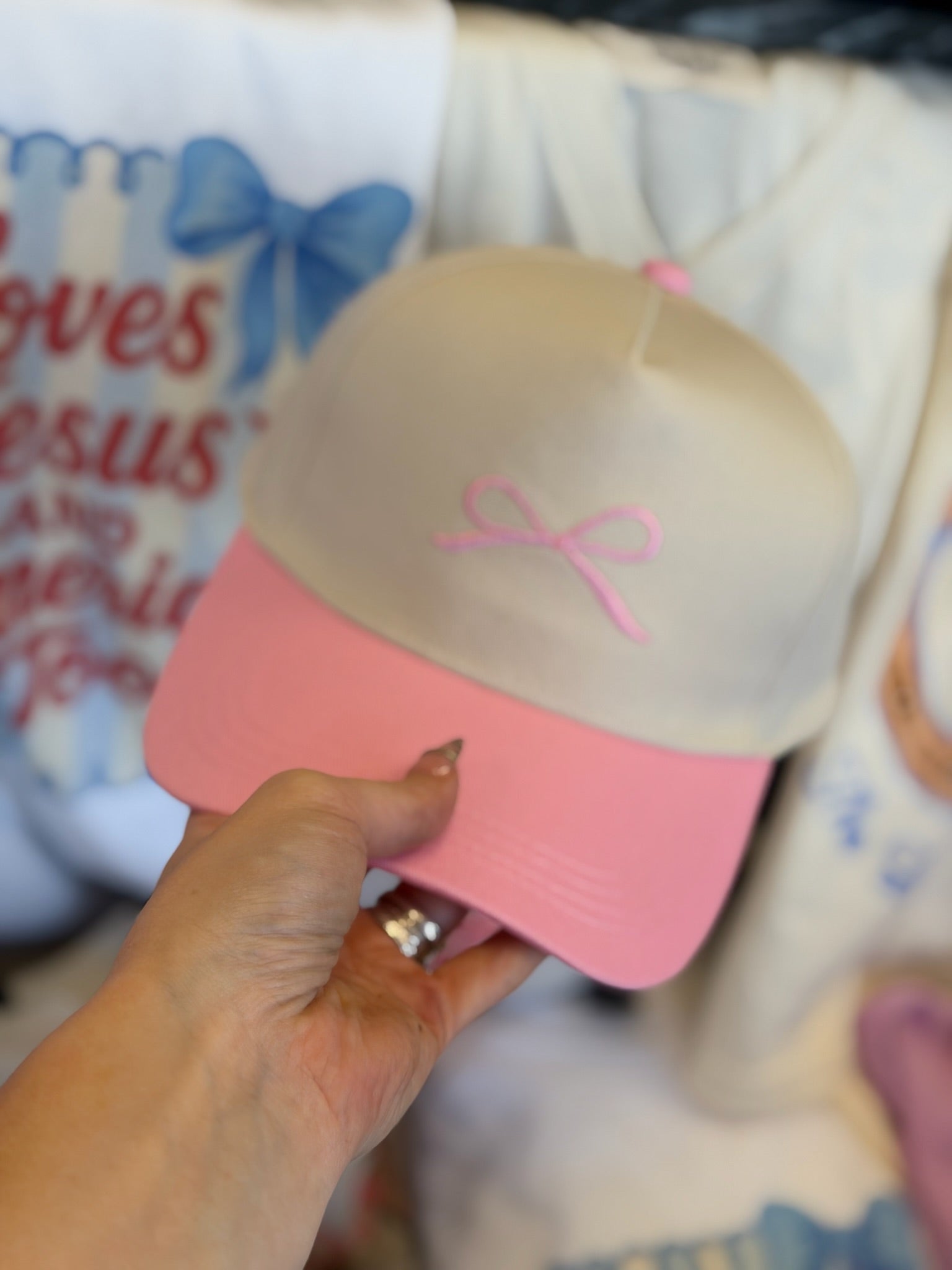 BOW TRUCKER HAT-PINK