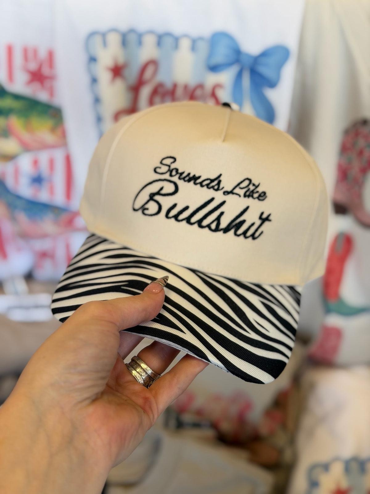 TO THE POINT TRUCKER HAT