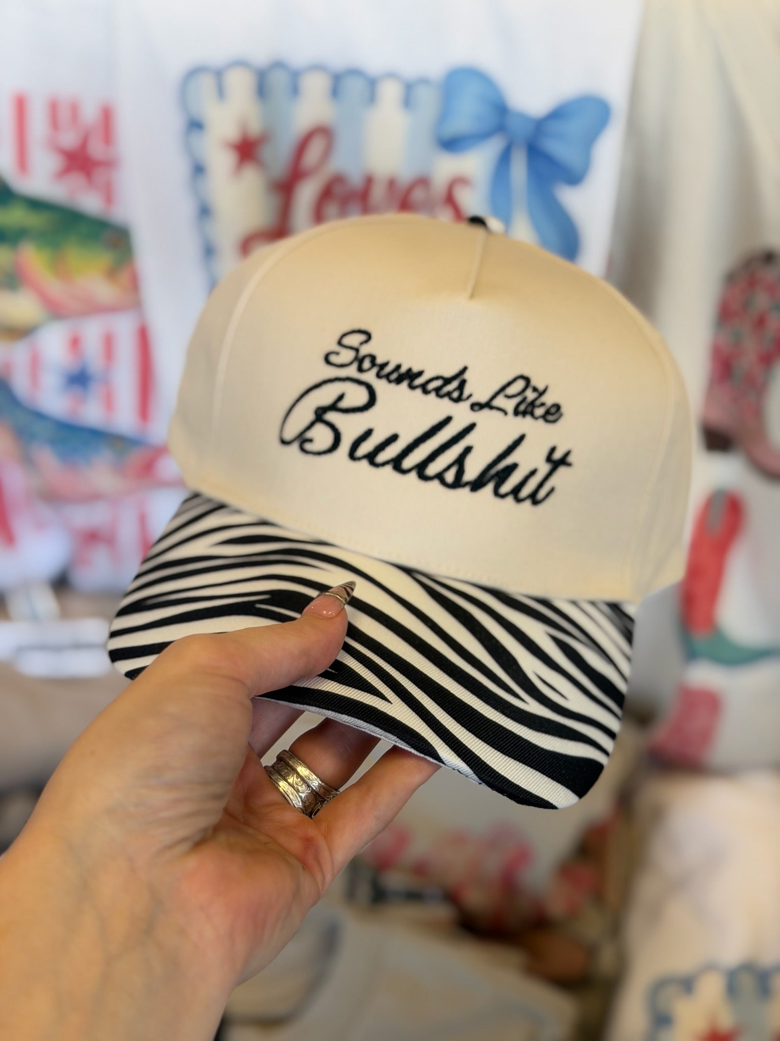 TO THE POINT TRUCKER HAT