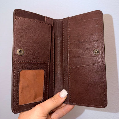 The Kyle Cowhide Wallet