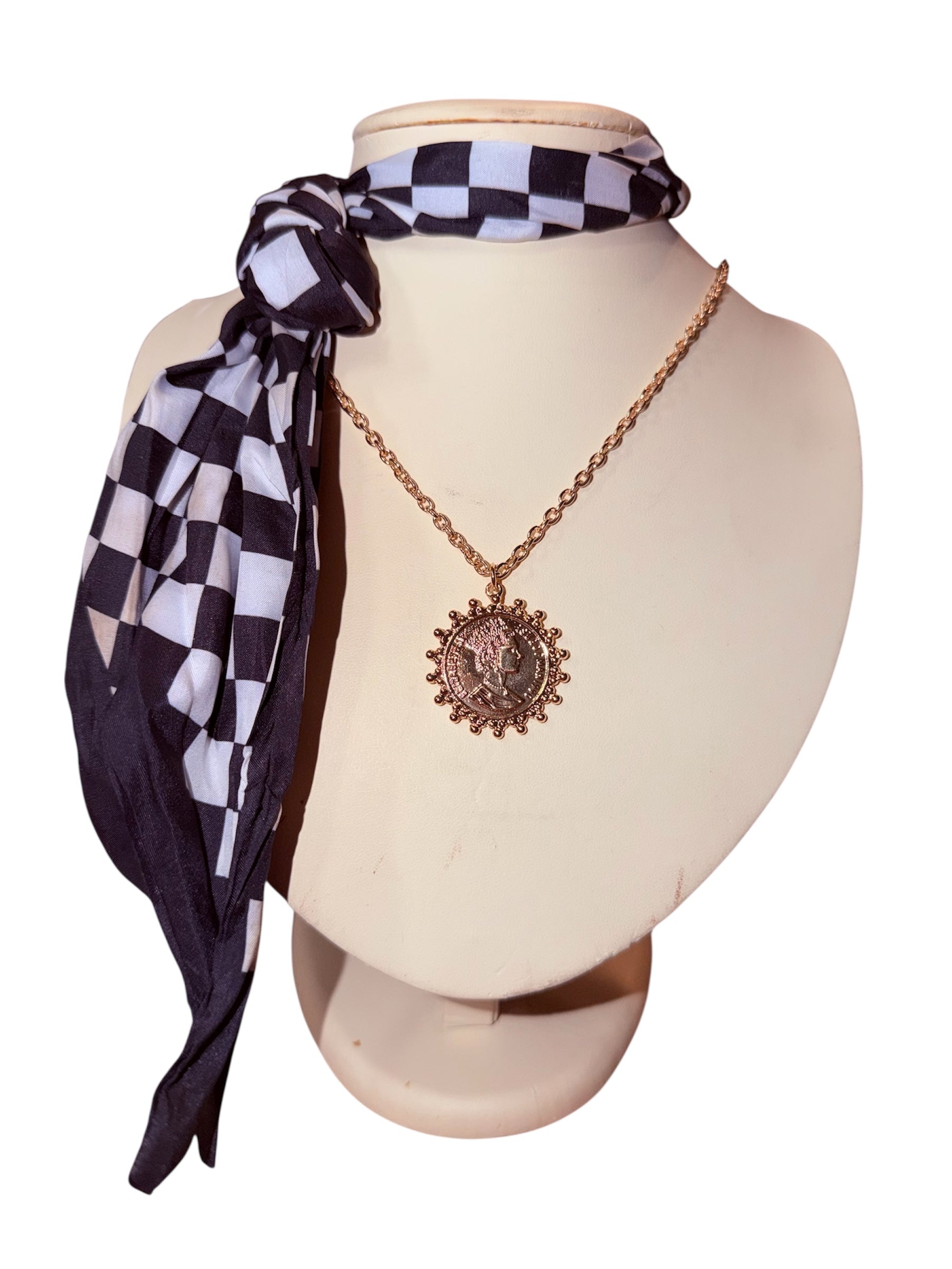 Gold Queen Necklace