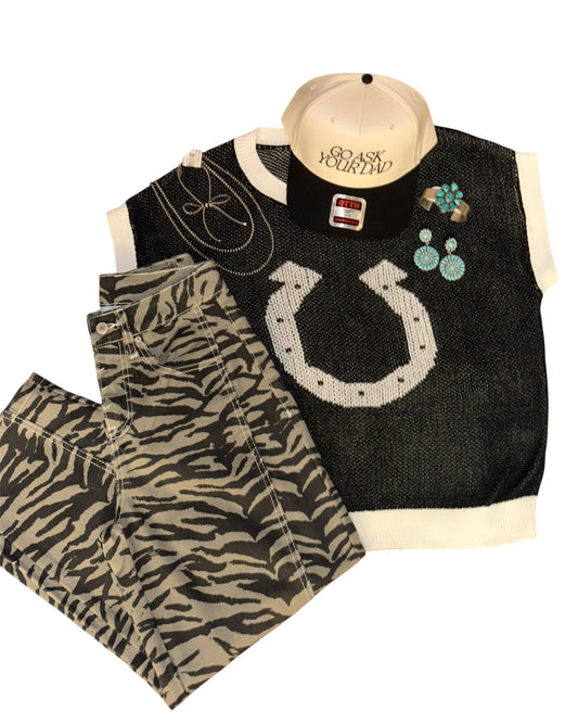 Lucky Short Sleeve Sweater