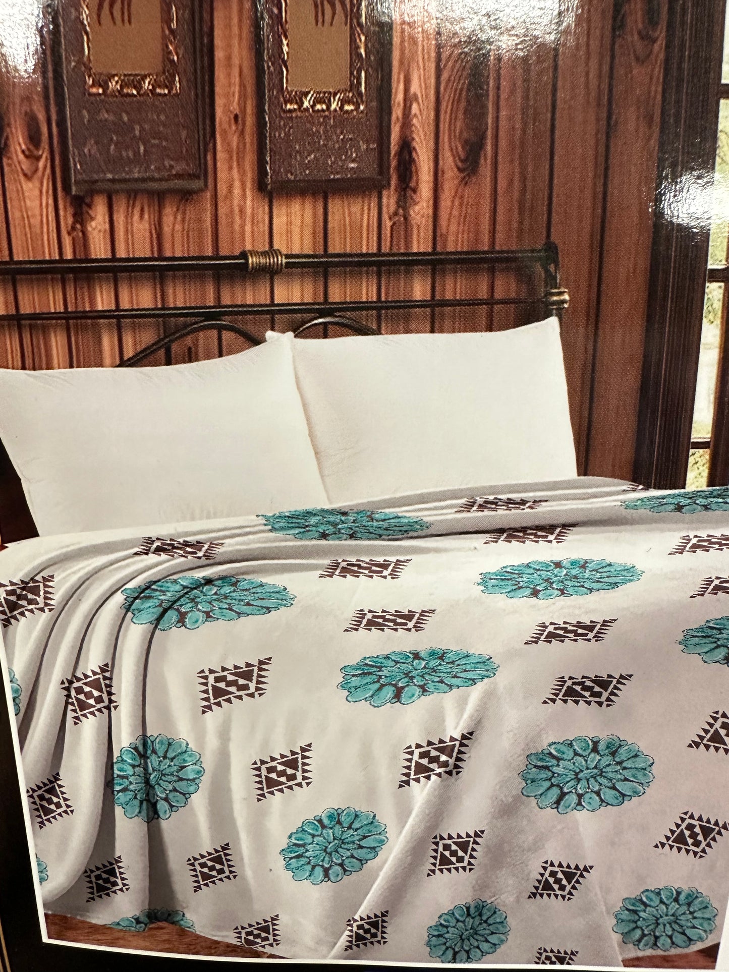 Concho & Aztec Blanket - Queen Size