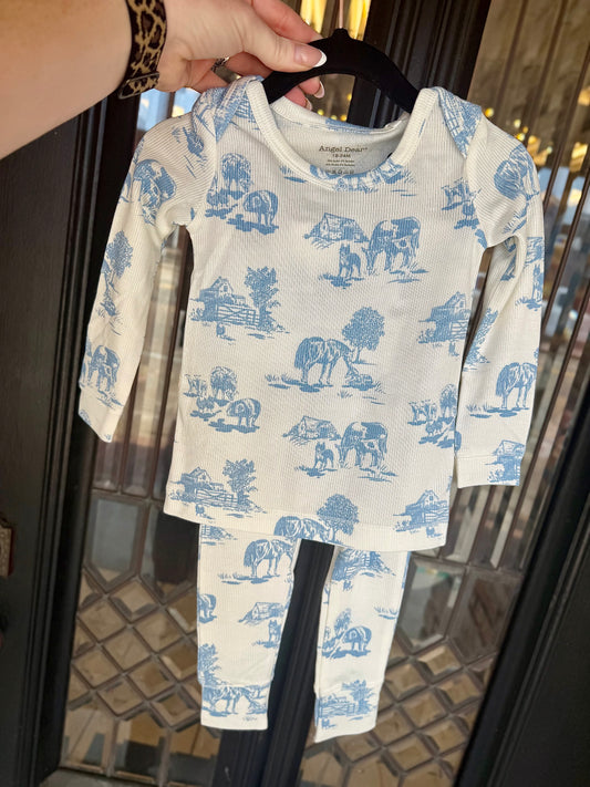 Blue Farm Toile Lounge Set