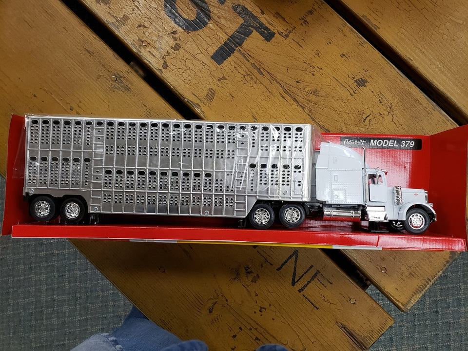 CHILDREN'S TOY PETERBILT BULL HAULER