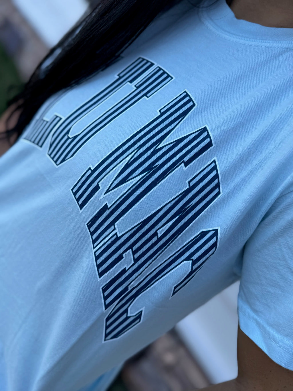LULU MAC STRIPE CHAMBRAY TEE