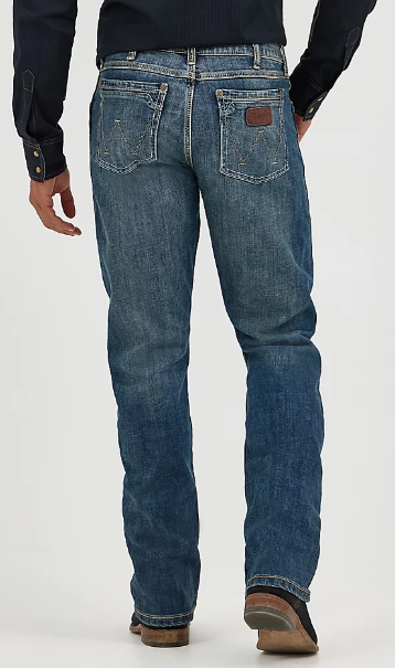 Men's Wrangler Retro® Slim Fit Bootcut Jean Layton