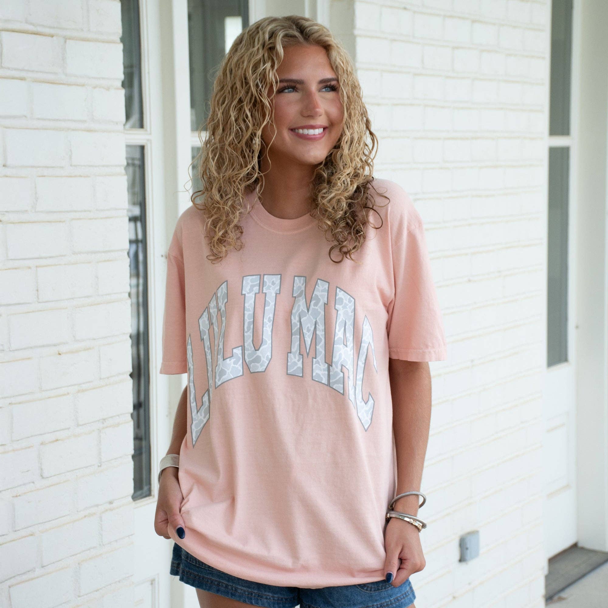 LULU MAC PEACHY CAMO TEE