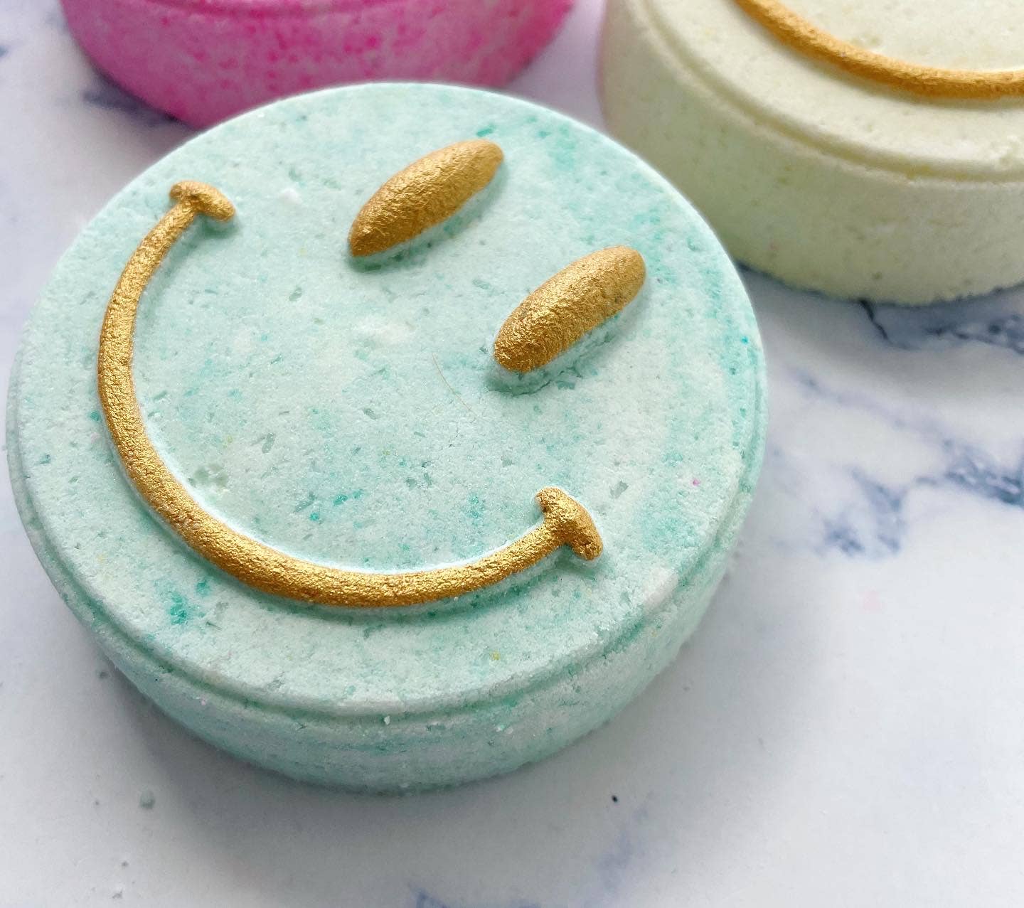 Happy Bath Bomb